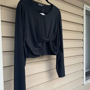 NWT PrettyLittleThing Plus Knot Front Crop Top